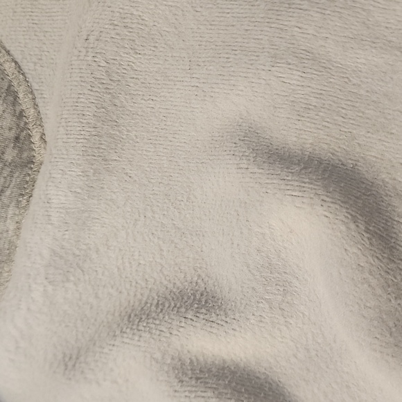 UGG  Robe - Picture 5 of 9